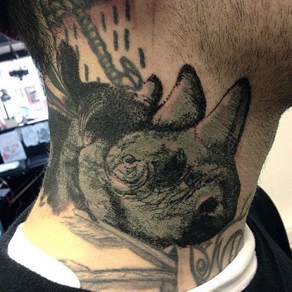 tatouage rhinoceros 137