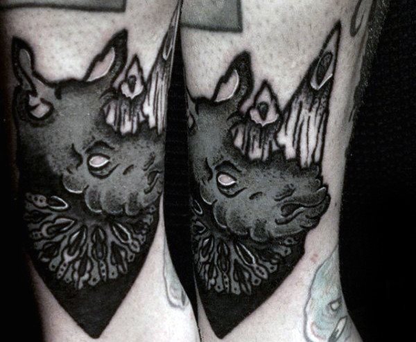 tatouage rhinoceros 32