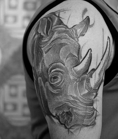 tatouage rhinoceros 56