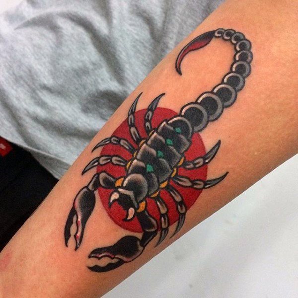 tatouage scorpion 107