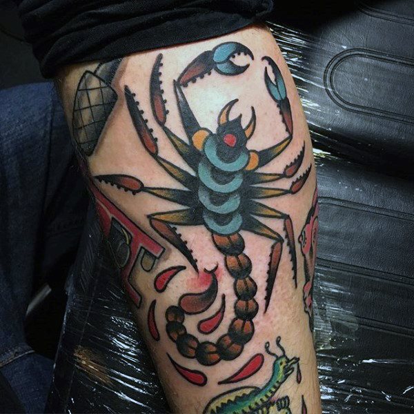 tatouage scorpion 98
