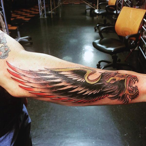 tatouage ailes 135