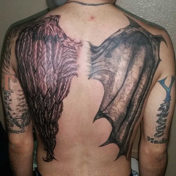 tatouage ailes 15