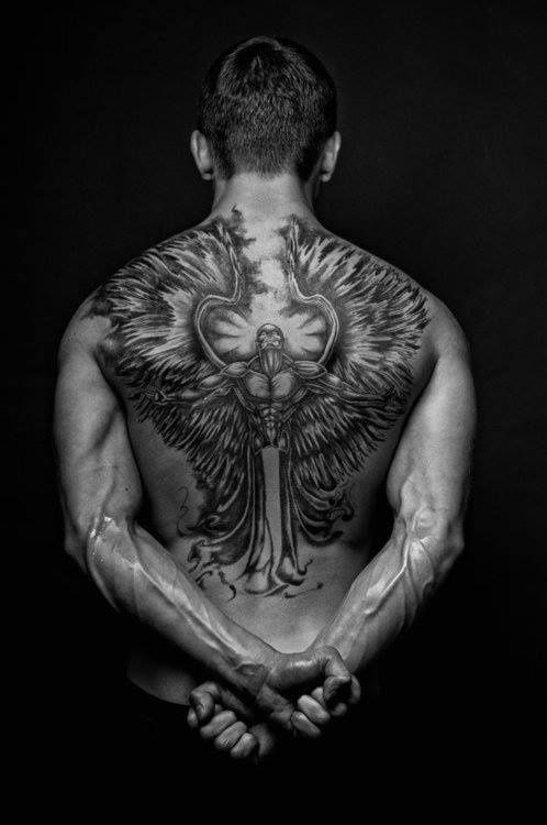 tatouage ailes 25