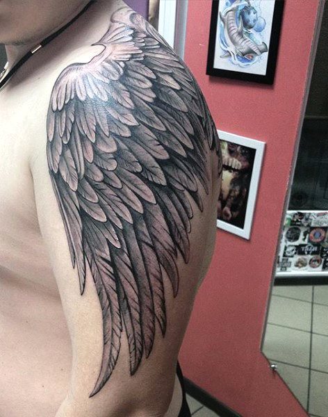 tatouage ailes 393