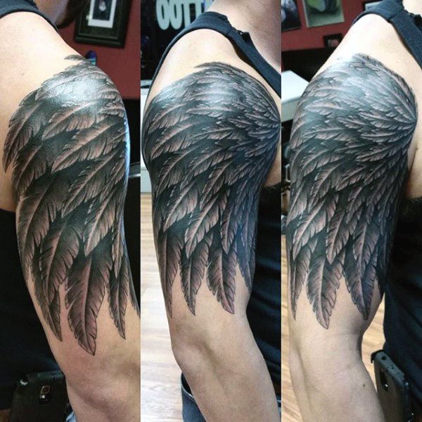 tatouage ailes 395