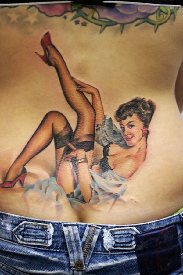 tatouage bas du dos 45