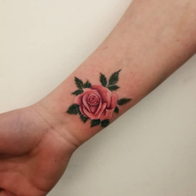 tatouage rose 141