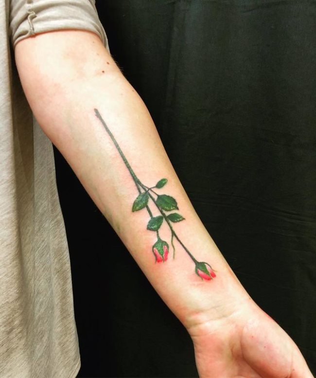 tatouage rose 183