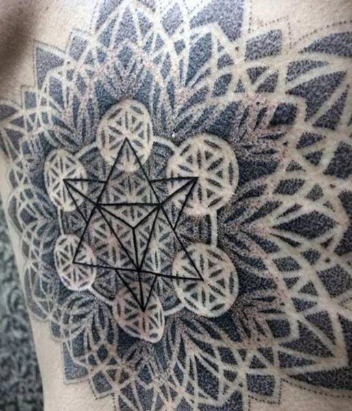 tatouage fleur de la vie 180