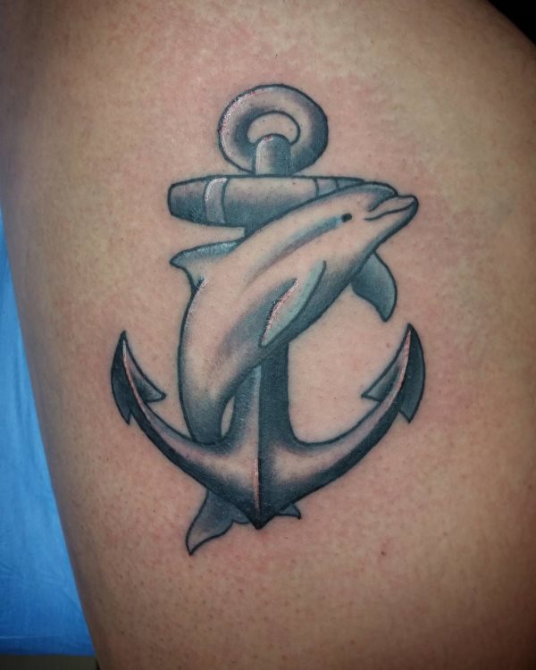 tatouage dauphin 170