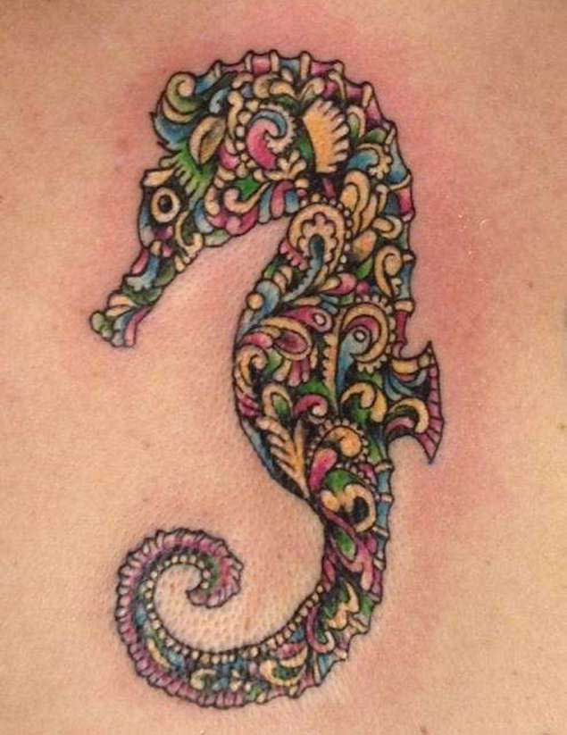 tatouage hippocampe 158