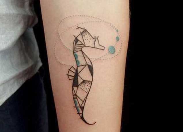 tatouage hippocampe 194