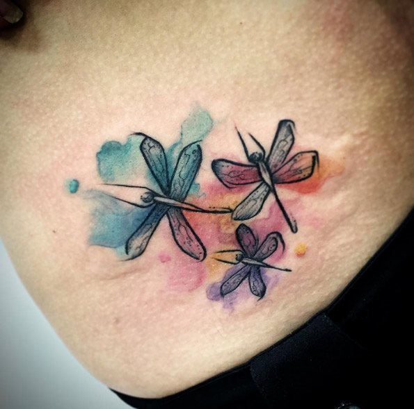 tatouage libellule 107