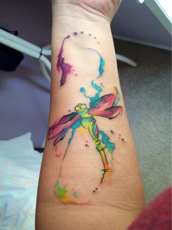 tatouage libellule 356