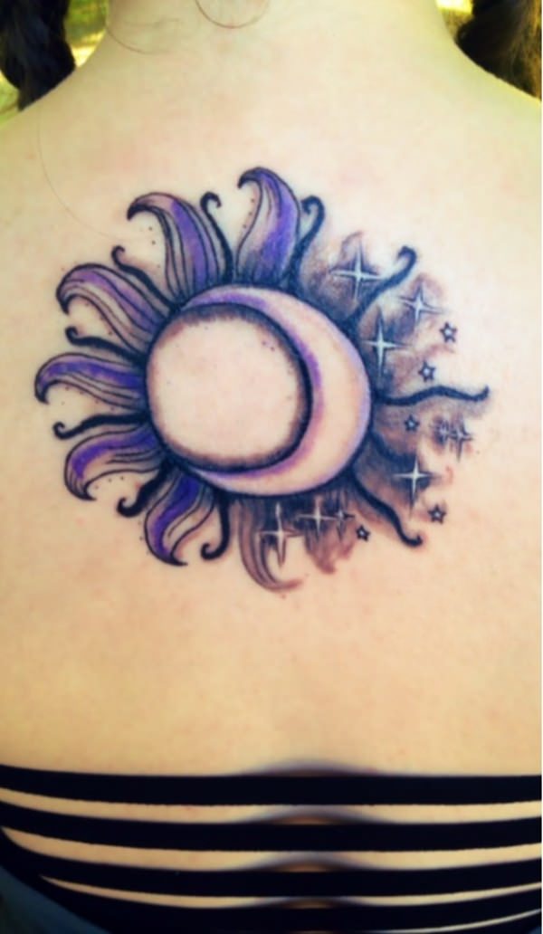 tatouage soleil 89
