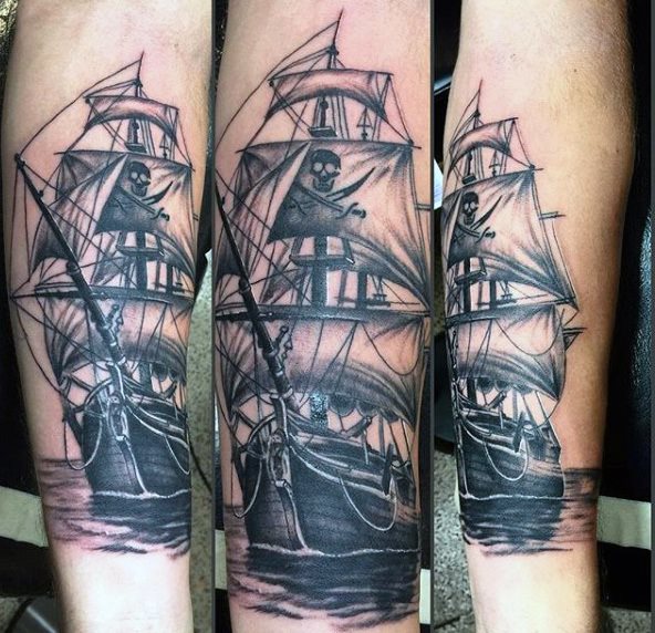 tatouage bateau 151