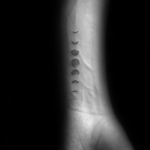 tatouage phases lune 55