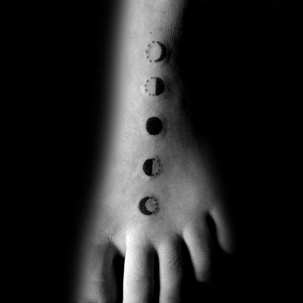 tatouage phases lune 85