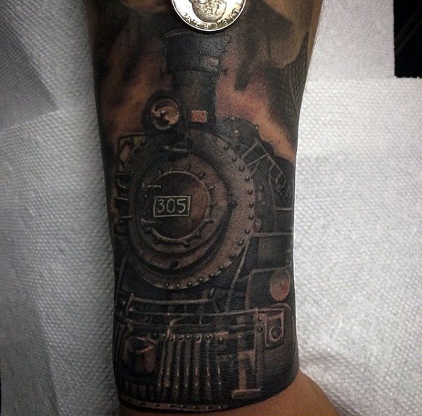 tatouage train 154