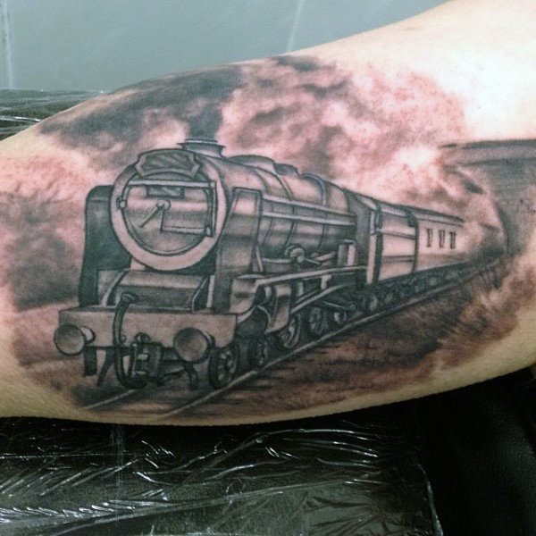 tatouage train 91