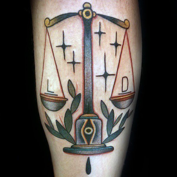 tatouage signe balance 45