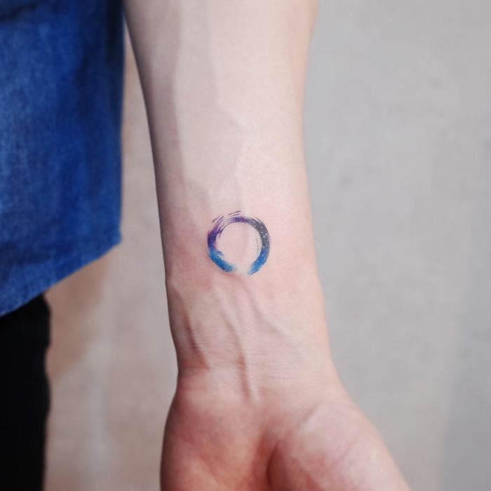 petit tatouage 320