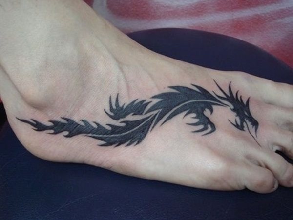 tatouage pied 210