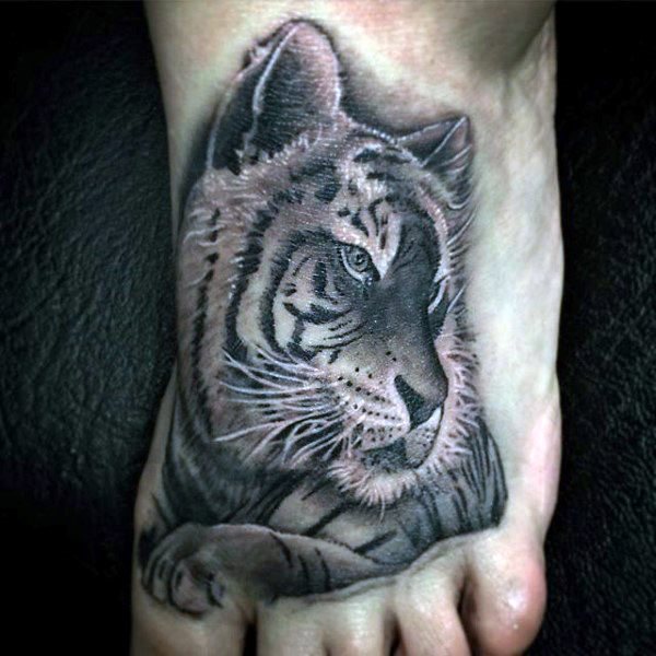 tatouage pied 518