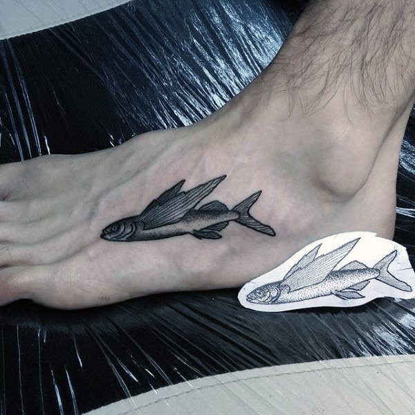 tatouage pied 524