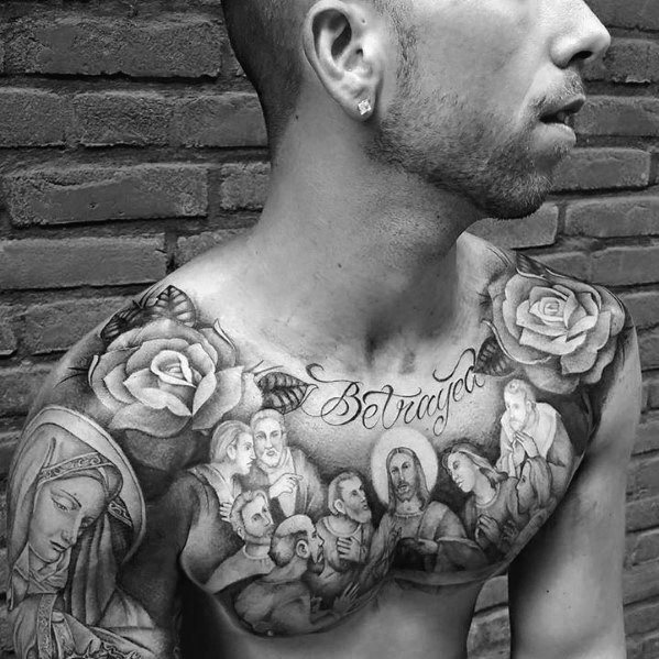 tatouage poitrine 1090