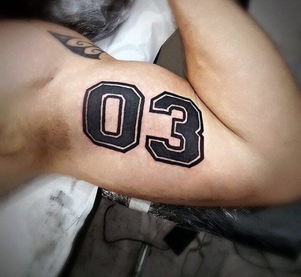 tatouage chiffre 48