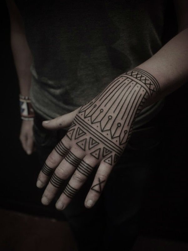tatouage geométrique 224