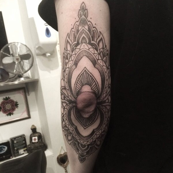 tatouage geométrique 728