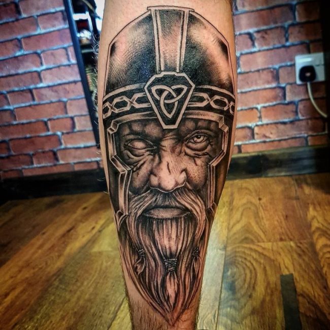 tatouage mollet 103