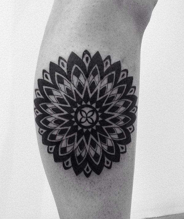 tatouage mollet 849
