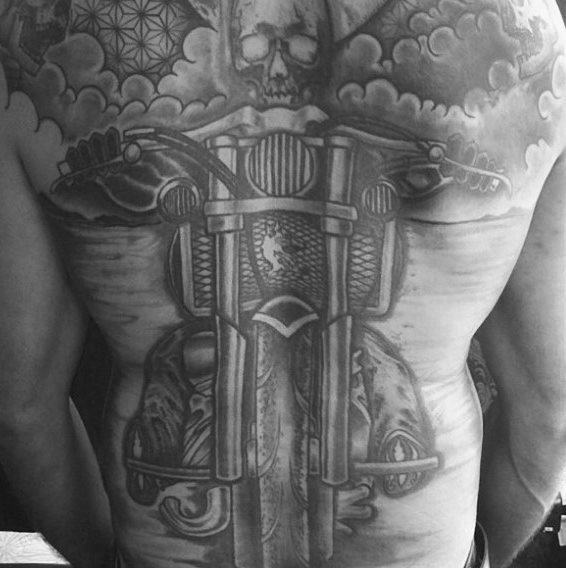 tatouage motard 24