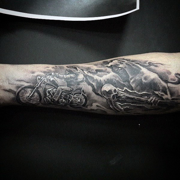 tatouage motard 36