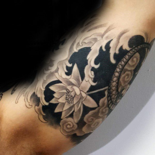 tatouage fleur de lotus 07