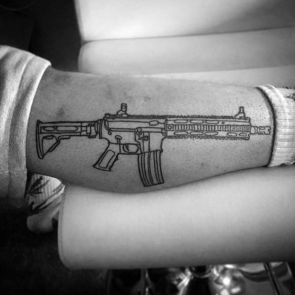 tatouage AR 15 65