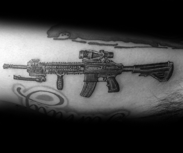 tatouage AR 15 71