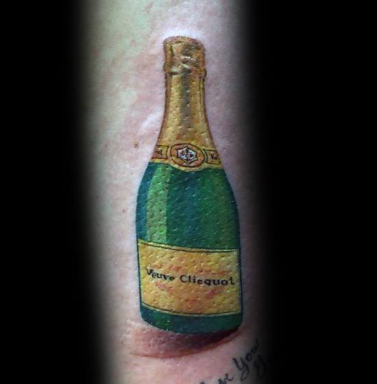 37 Tatouages de champagne: Meilleurs dessins et signification
