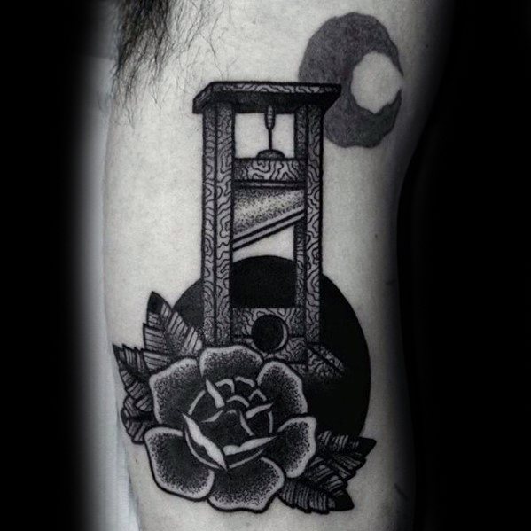 tatouage guillotine 21