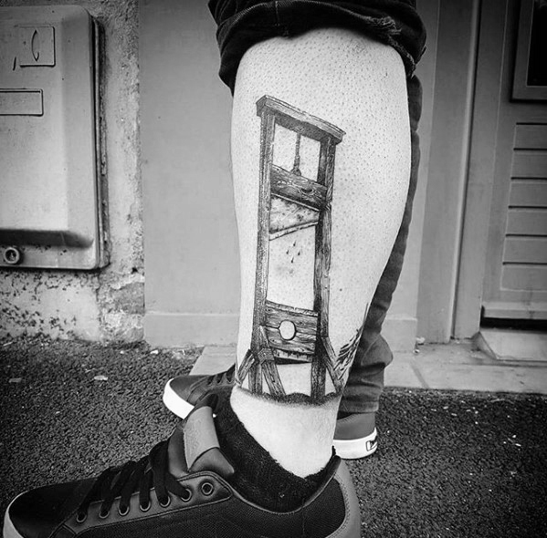 tatouage guillotine 55