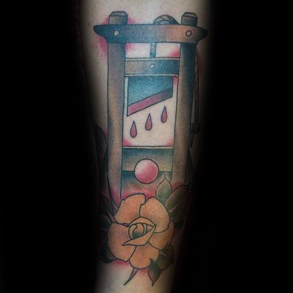 tatouage guillotine 57
