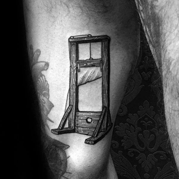 tatouage guillotine 91