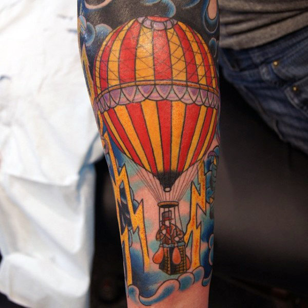 tatouage montgolfiere 37