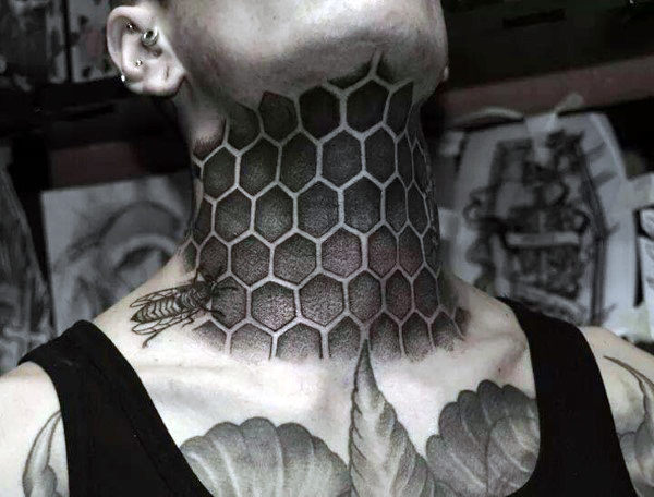 tatouage nid abeilles 105