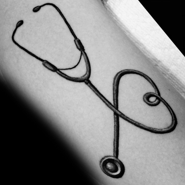 tatouage stethoscope 19