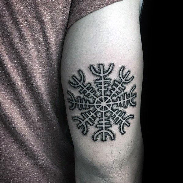 tatouage symbole viking aegishjalm 17